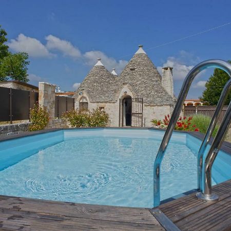 アルベロベッロ I Trulli Di Ginevraヴィラ エクステリア 写真
