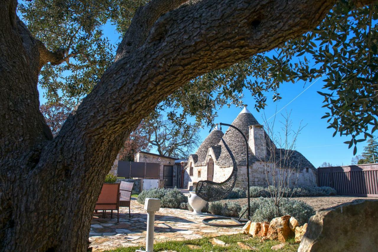 アルベロベッロ I Trulli Di Ginevraヴィラ エクステリア 写真