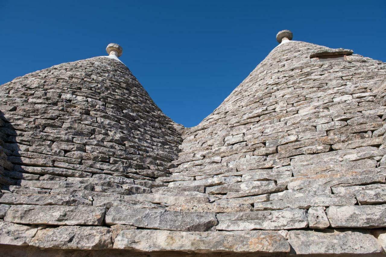 アルベロベッロ I Trulli Di Ginevraヴィラ エクステリア 写真