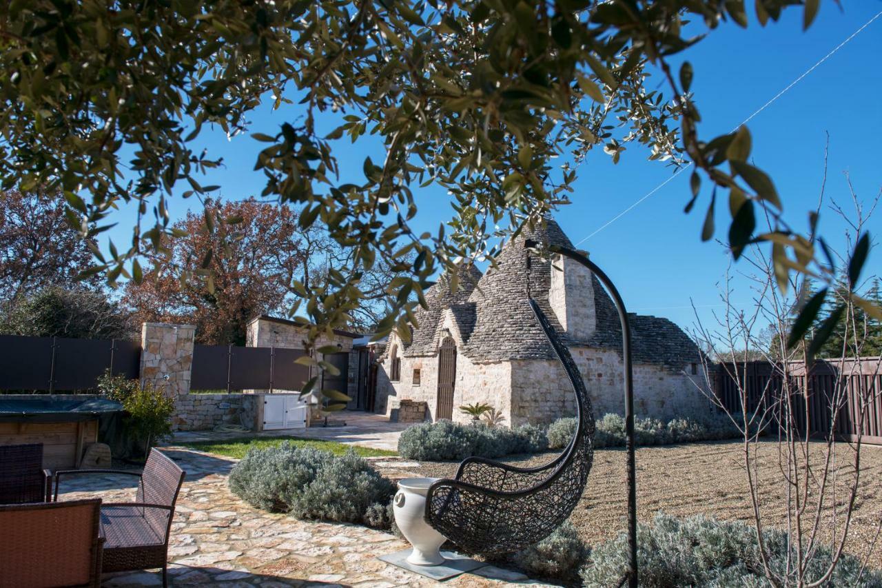 アルベロベッロ I Trulli Di Ginevraヴィラ エクステリア 写真