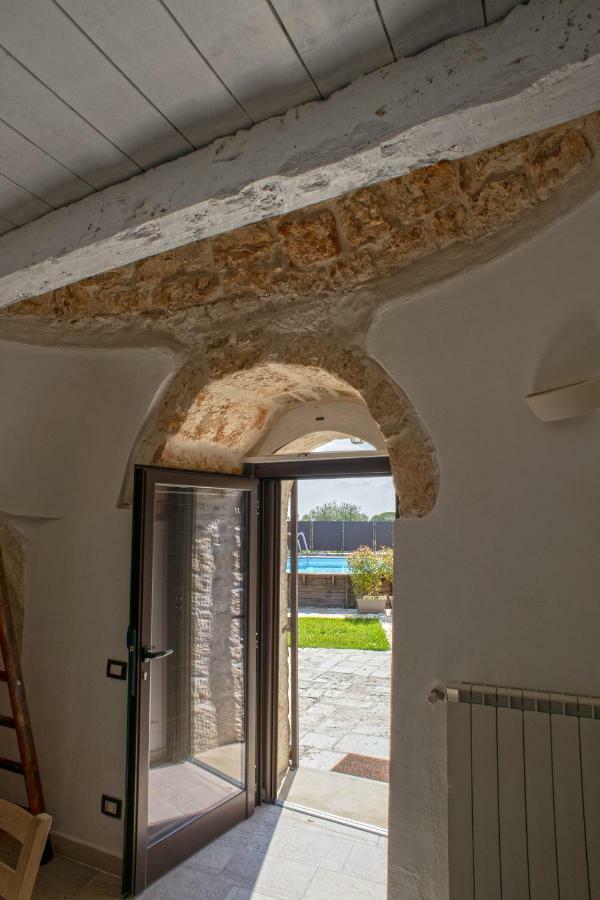 アルベロベッロ I Trulli Di Ginevraヴィラ エクステリア 写真