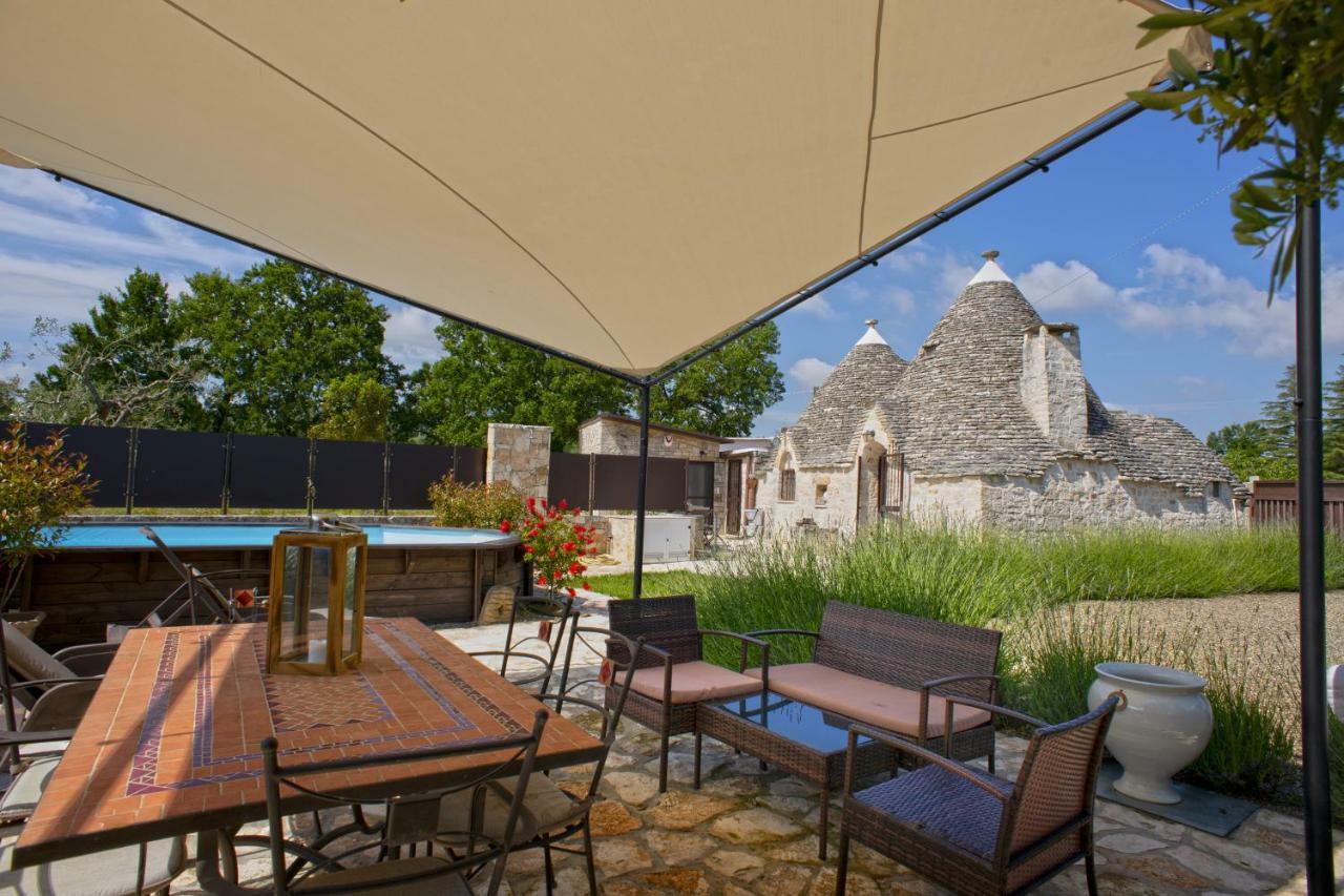 アルベロベッロ I Trulli Di Ginevraヴィラ エクステリア 写真